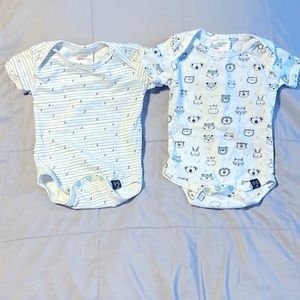 2 pc. Onyx + Green Organic Onesie 3-6 months